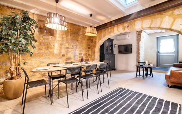 Maison à louer    4 pièces •  Villeneuve-lès-Avignon