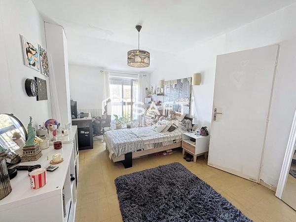 Maison avec jardin, garage et cave