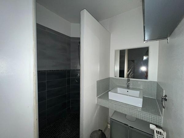 A LOUER : T5 à LILLE • Avenue de l'Architecte Louis Cordonnier - VAUBAN • 2 240 € CC • Réf. 67982929643