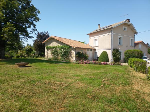 Maison à vendre à Alloue (16490) - Charente