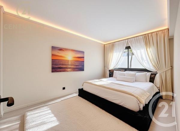 Appartement à vendre  3 pièces - 75,96 m2 ANTIBES - 06