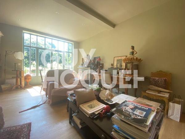 AUTHENTIQUE VILLA AVEC JARDIN