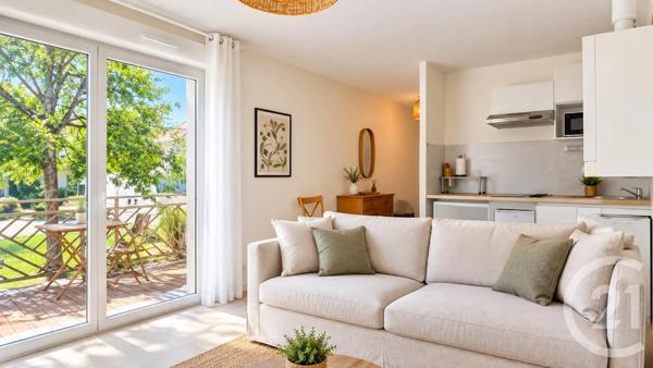 Appartement F1 à vendre  1 pièce - 28 m 2   BOULIAC  - 33