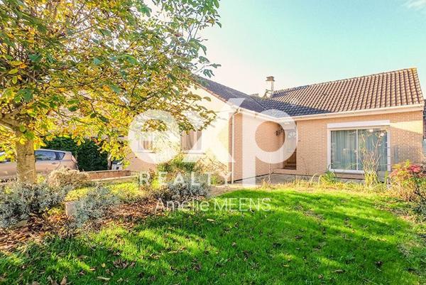 Maison de plain-pied avec sous-sol complet