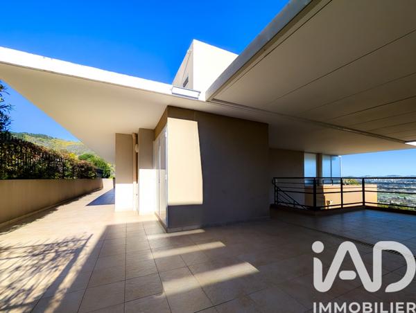 Appartement à vendre 4 pièces 87 m² Mandelieu-la-Napoule