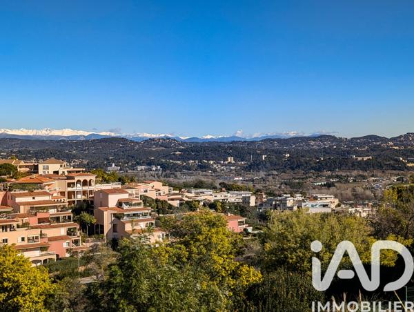 Appartement à vendre 4 pièces 87 m² Mandelieu-la-Napoule