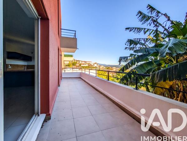 Appartement à vendre 4 pièces 87 m² Mandelieu-la-Napoule