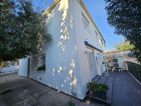 Maison de 7 pièces (145 m²) en vente au BLANC MESNIL