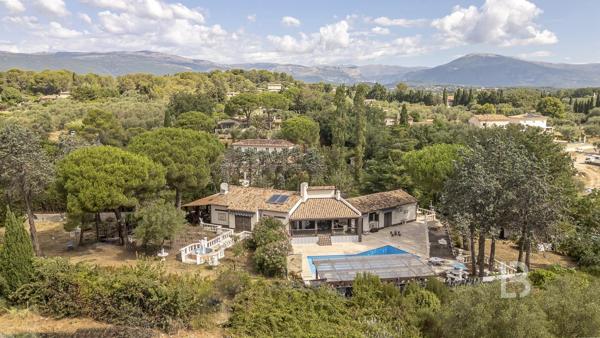 Magnifique villa à vendre proche de Valbonne