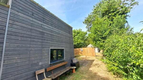 L'Ïle d'Elle, charmante maison au bord de l'eau sur terrain de plus de 1000 m² et cabane indépendante