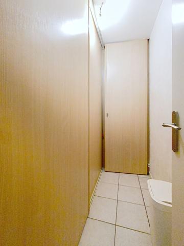 Appartement de 4 pièces de 96 m², avec stationnement et jardinets sur Angers quartier Clinique de l'Anjou