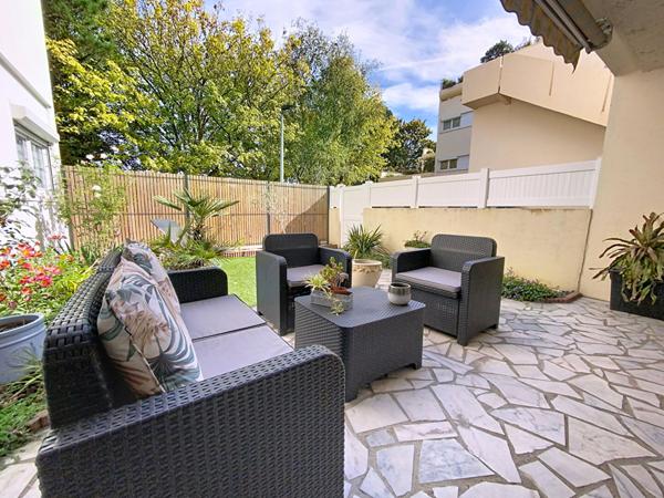 Appartement de 4 pièces de 96 m², avec stationnement et jardinets sur Angers quartier Clinique de l'Anjou