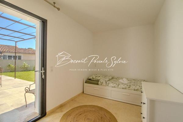 Maison 2024 - 180 m2 Saint Saturnin Les Apt 7 pièce(s)  avec Piscine