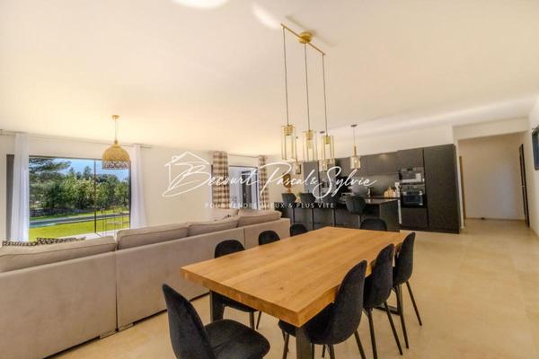 Maison 2024 - 180 m2 Saint Saturnin Les Apt 7 pièce(s)  avec Piscine