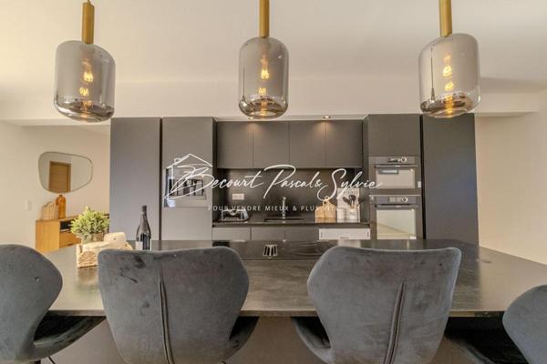 Maison 2024 - 180 m2 Saint Saturnin Les Apt 7 pièce(s)  avec Piscine