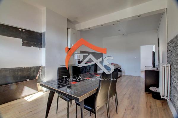 Vente Immeuble 11 pièces 251 m2 à Saint-Chamond