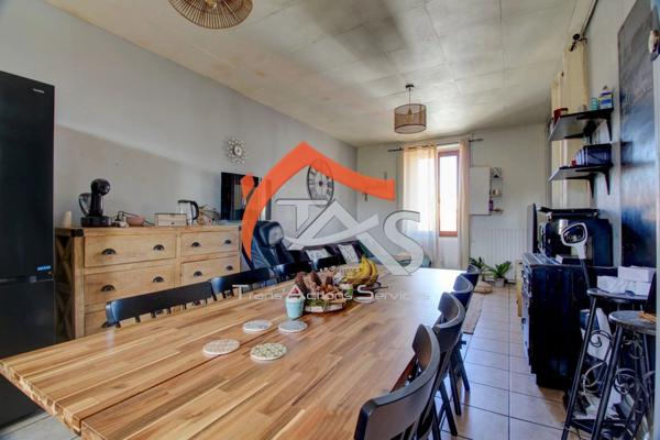 Vente Immeuble 11 pièces 251 m2 à Saint-Chamond