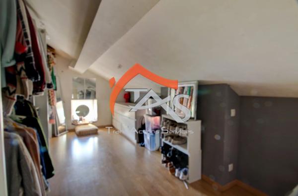 Vente Immeuble 11 pièces 251 m2 à Saint-Chamond