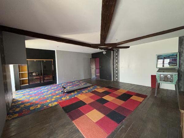 Belle propriété de 322 m² du XIX è siècle au centre ville de CHATILLON SUR SEINE avec garage , terrain de 1000 Châtillon-sur-Seine (21400)