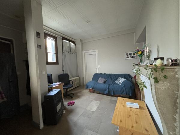 Belle propriété de 322 m² du XIX è siècle au centre ville de CHATILLON SUR SEINE avec garage , terrain de 1000 Châtillon-sur-Seine (21400)