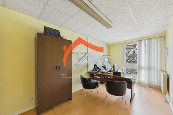 Vente Local commercial 994 m2 à Saint-Étienne