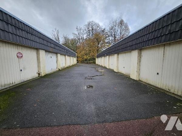 VENTE GARAGES PAR ADJUDICATION VOLONTAIRE / LOT 1