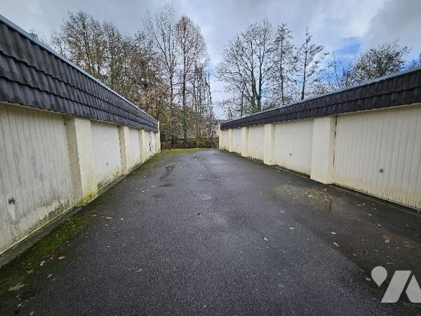 VENTE GARAGES PAR ADJUDICATION VOLONTAIRE / LOT 1