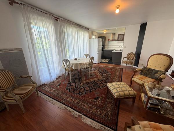 Appartement Cergy 4 pièce(s) 74.59 m2 €249 000 ** - Référence 2310