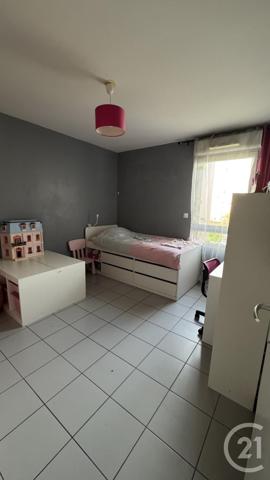 Appartement T4 à vendre  4 pièces - 74,11 m2 ST FONS - 69