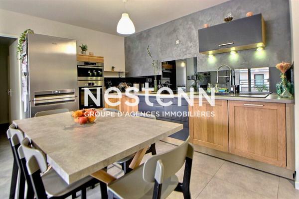 NESTENN#VENISSIEUX#CENTRE VILLE#APPARTEMENT#T4#78m²M²#BALCON#PROCHE METRO LIGNE D#TRANSPORT#RESIDENCE RECENTE#COMMODITÉS