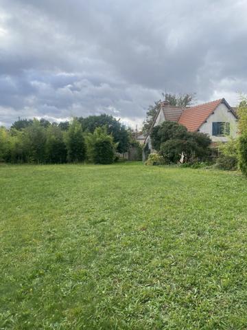 EXCLUSIVITÉ A 10 KMS OUEST ETAMPES CHARMANTE MAISON EN PIERRES 4 CHAMBRES SUR 2090 M2 DE TERRAIN CLOS
