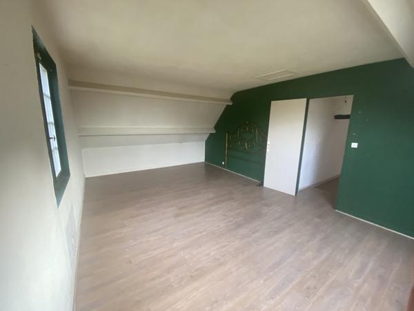 EXCLUSIVITÉ A 10 KMS OUEST ETAMPES CHARMANTE MAISON EN PIERRES 4 CHAMBRES SUR 2090 M2 DE TERRAIN CLOS