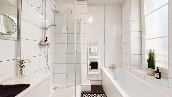 Appartement
         4 pièces
        - 126 m² Bien prestige 585 000 € *
