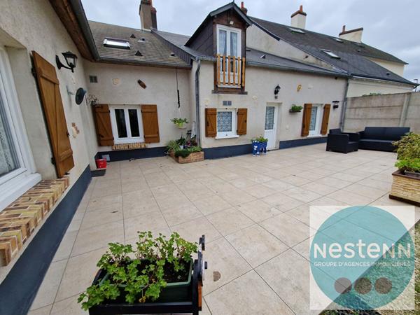 Superbe Maison à Vendre à Saint Jean de la Ruelle - 5 Chambres et Grand Jardin !