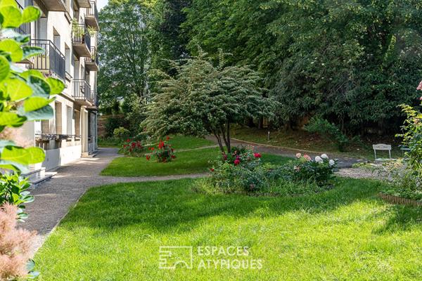 Appartement au sein d’un parc arboré à deux pas du centre-ville et de la gare Sèvres Rive-Gauche