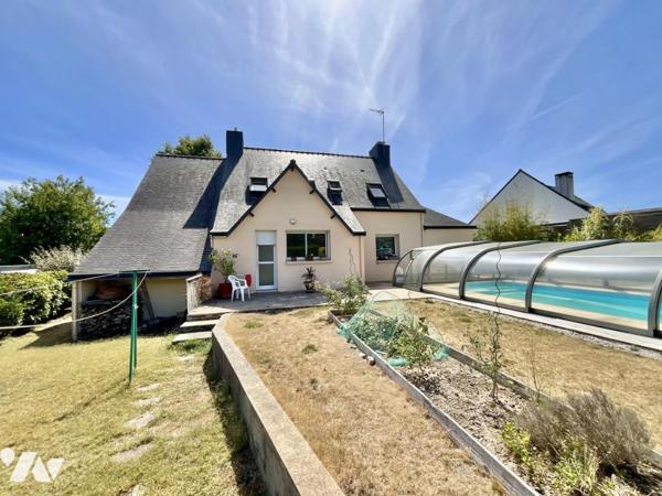 PLOEMEUR - KERCHATON - Maison de 159m² avec piscine dans quartier résidentiel. 
