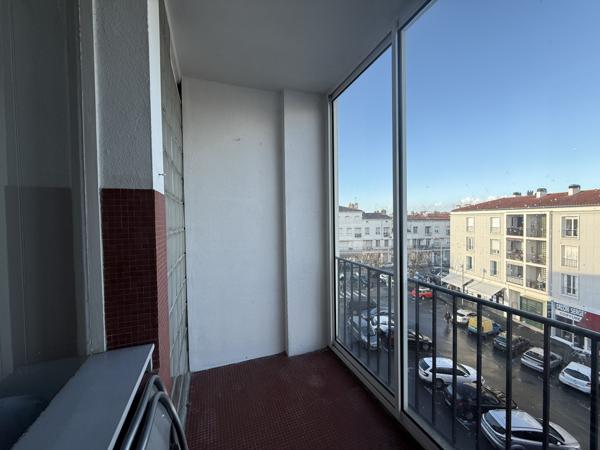 Royan (17200) 

Appartement à Royan. CENTRE VILLE