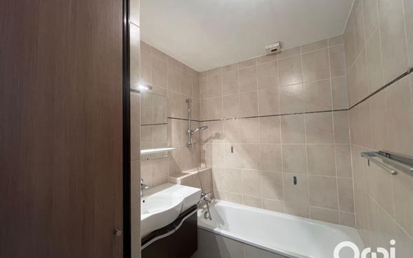 Maison à vendre    3 pièces • 67 m2 Calais