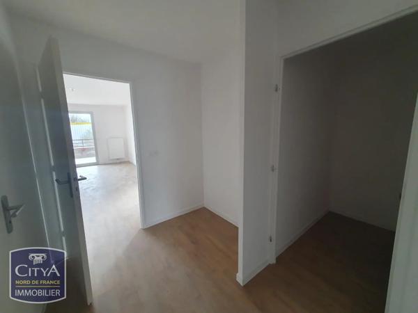 Appartement à louer 3 pièces 66.66m² Valenciennes (59300)
