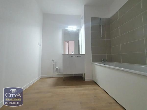 Appartement à louer 3 pièces 66.66m² Valenciennes (59300)