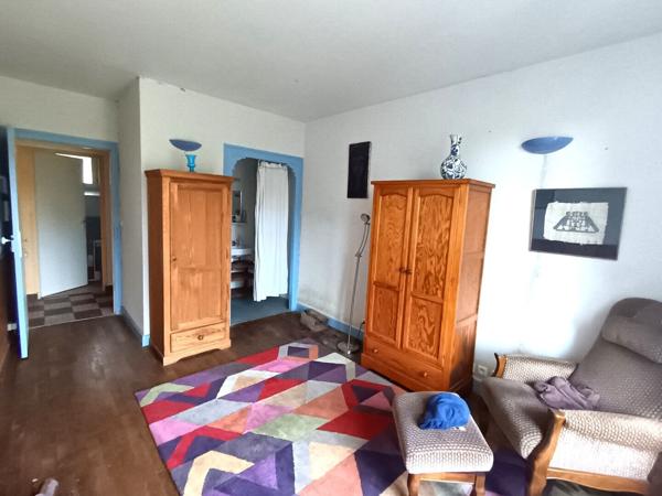 87240 AMBAZAC - Maison en pierres de 323 m², à vendre