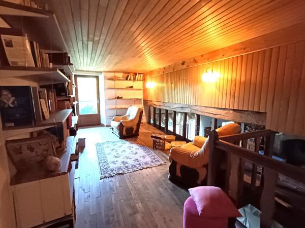 87240 AMBAZAC - Maison en pierres de 323 m², à vendre
