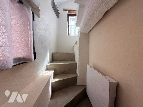 Maison  d’exception vue mer au coeur du Hauts de Cagnes entièrement rénovée.