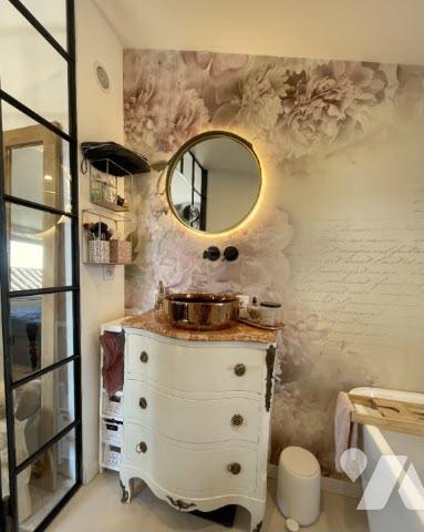 Maison  d’exception vue mer au coeur du Hauts de Cagnes entièrement rénovée.
