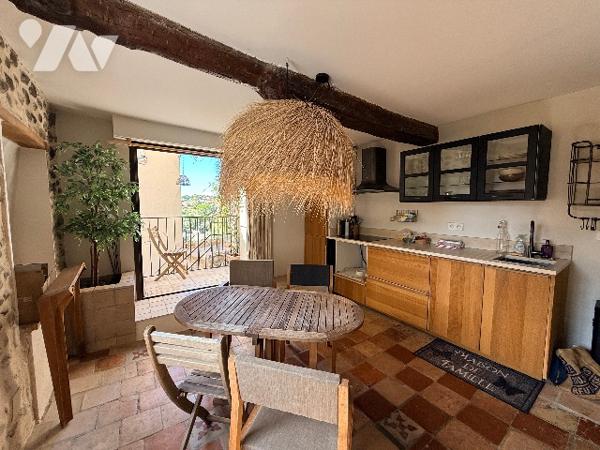 Maison  d’exception vue mer au coeur du Hauts de Cagnes entièrement rénovée.