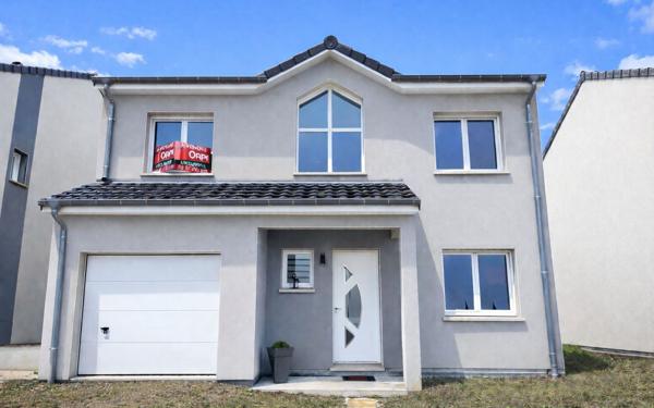 Maison à vendre    5 pièces •  Bertrange