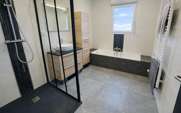 Maison à vendre    5 pièces •  Bertrange