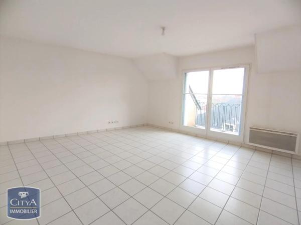 Appartement à louer 2 pièces 61.74m² Blois (41000)