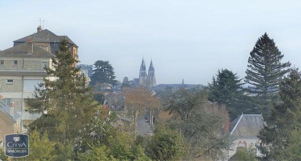 Appartement à louer 2 pièces 61.74m² Blois (41000)