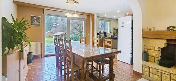 À deux pas de Gérardmer, maison familiale sur grand terrain avec fort potentiel